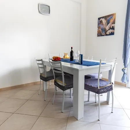 Дом отдыха Dv Изола-делле-Феммине